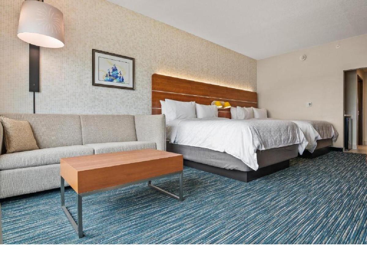 Holiday Inn Express & Suites Orlando- Lake Buena Vista, An Ihg Hotel Exterior photo